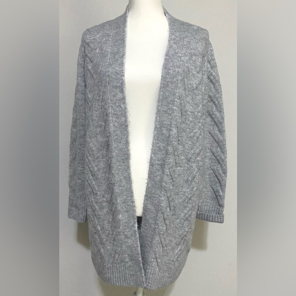GAP Womens L Solid Gray Long Wool Cable Knit Cardigan Sweater Cabincore Preppy - Picture 2 of 12